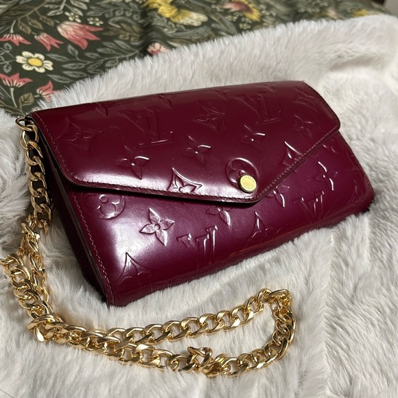 Louis Vuitton Sarah wallet - Picture 1 of 15